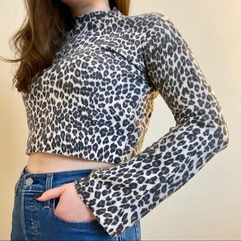 Mock neck bell sleeve Topshop sweater.